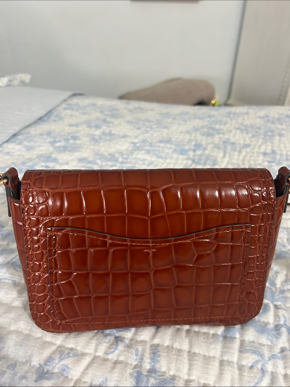 Tory Burch Croc-Embossed Crossbody Bag in Chestnut Brown - Picture 2 of 5